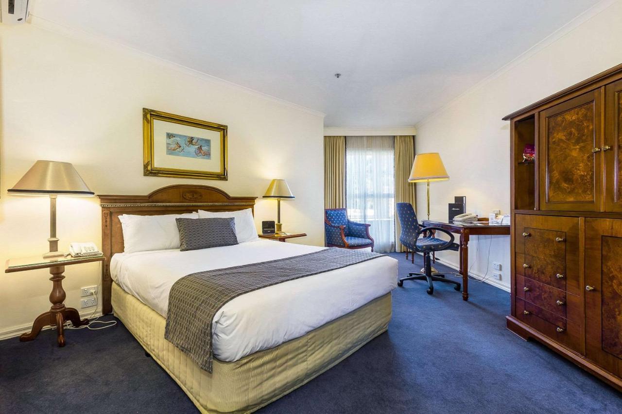 Canterbury International Hotel Forest Hill Buitenkant foto