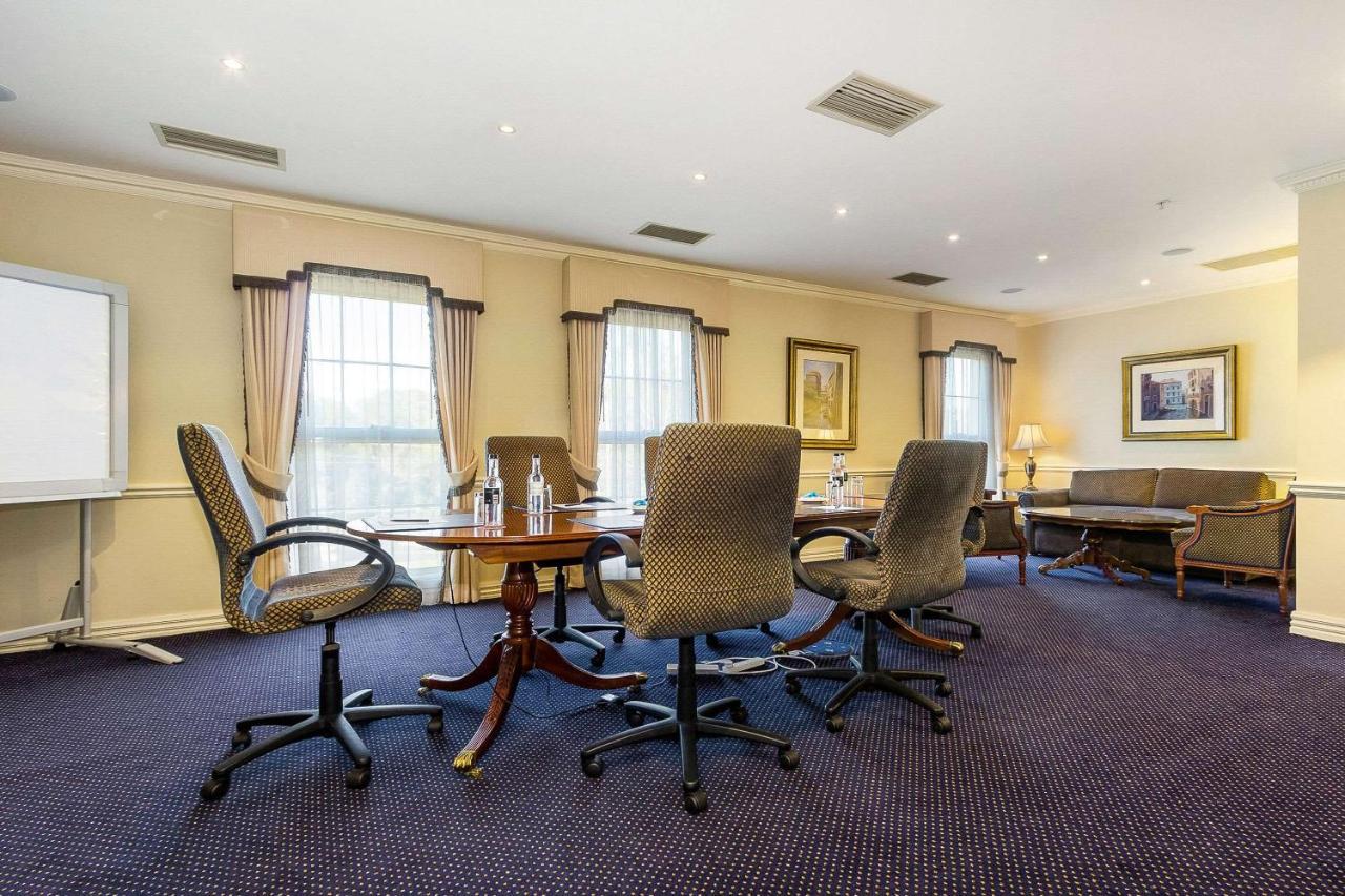 Canterbury International Hotel Forest Hill Buitenkant foto