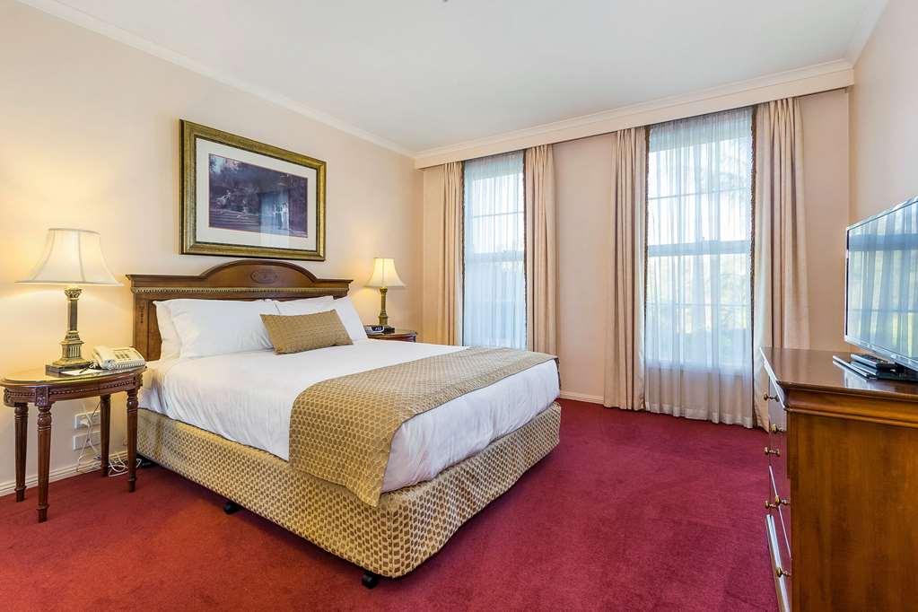 Canterbury International Hotel Forest Hill Kamer foto