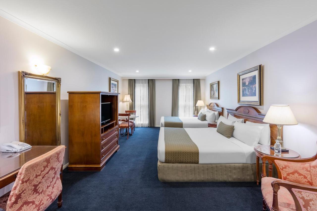 Canterbury International Hotel Forest Hill Buitenkant foto