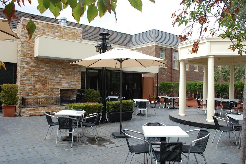 Canterbury International Hotel Forest Hill Buitenkant foto