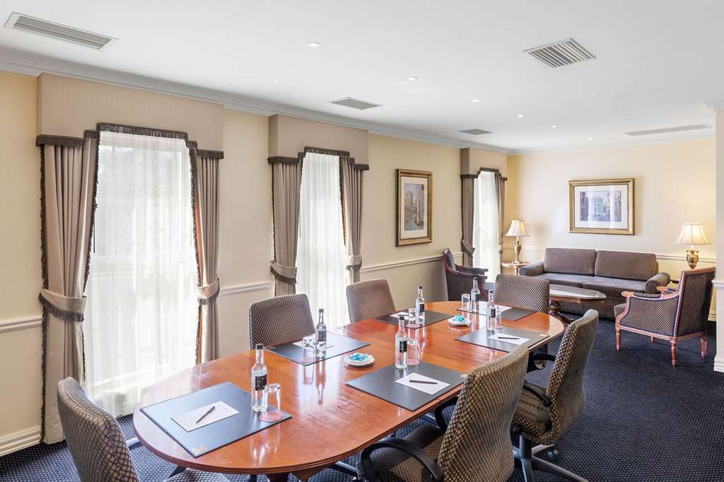 Canterbury International Hotel Forest Hill Kamer foto